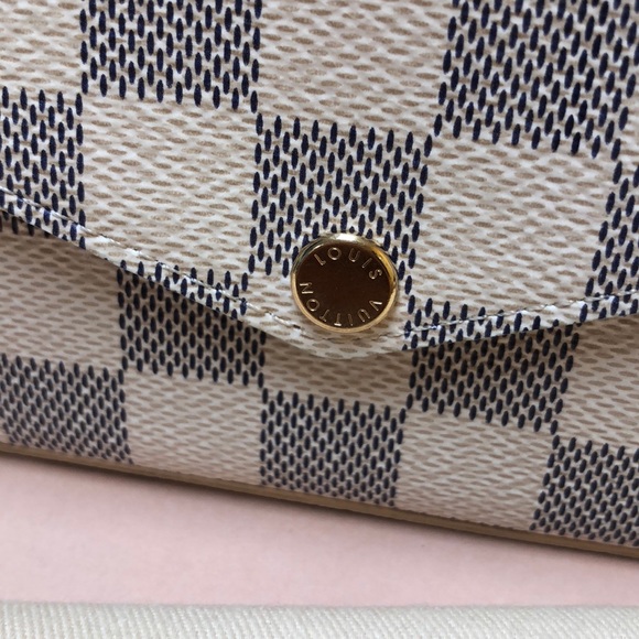 *SOLD*Louis Vuitton pochette felicie damier azur - Picture 3 of 8